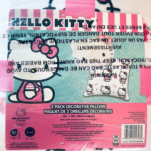 🆕🎀 Hello Kitty 2-Pack Decorative Pillows - Picture 7 of 7